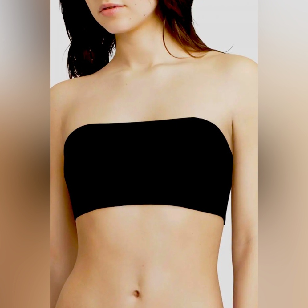 Black and white bandeau tops by choklate Paris